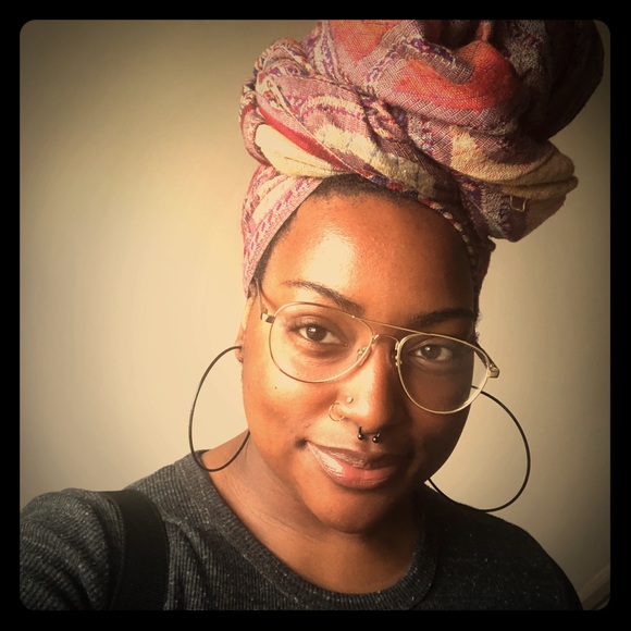 Meet your Posher, J - Picture 1 of 1